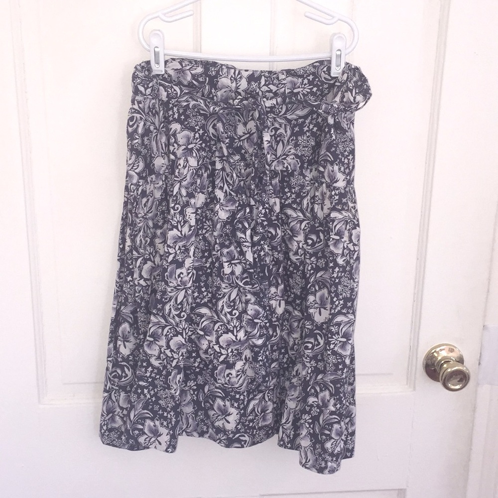 Blue floral flowy skirt
